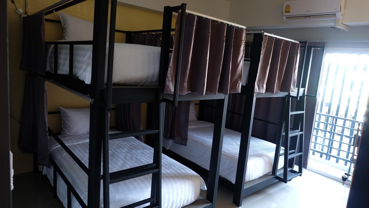 Airport Hostel Phuket Nai Yang Beach Kültér fotó